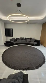 اول فرش بخریم یا مبل؟اشتباهی که دکوراسیون خانه را بی‌روح می‌کند | راهنمای انتخاب درست دکوراسیون خانه