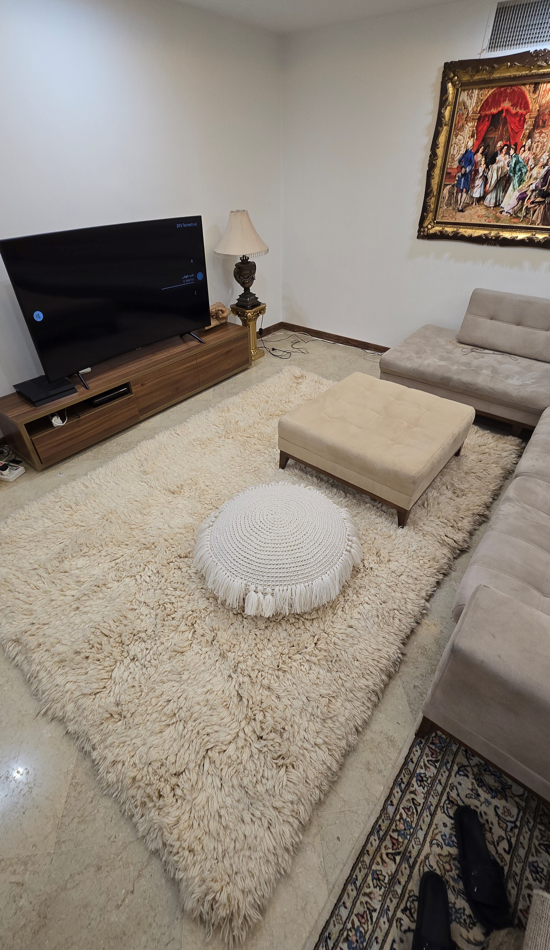 فرش شگی دستبافت پشمی: لمس نرمی و گرما در خانه