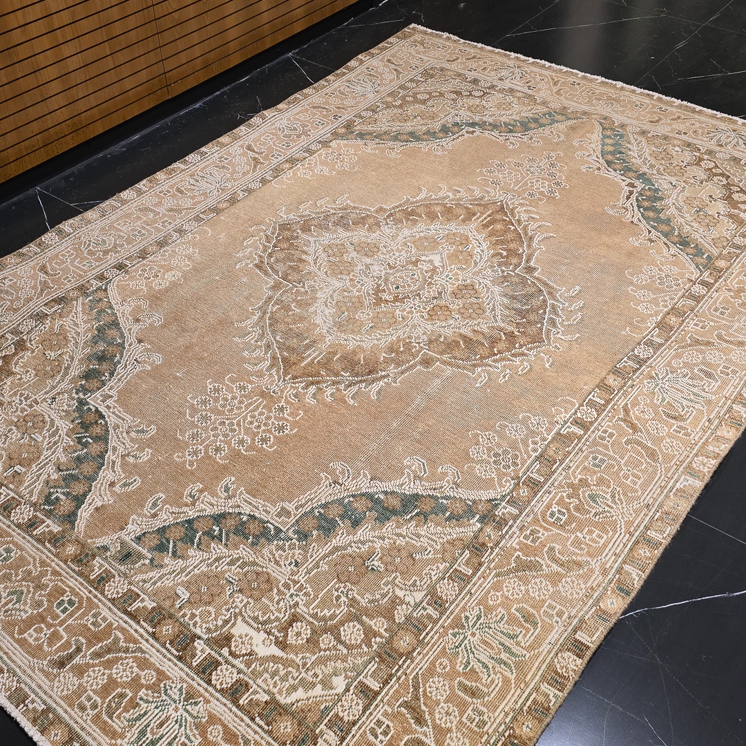 فرش وینتیج دستبافت؛ روایت اصالت در دکوراسیون مدرن