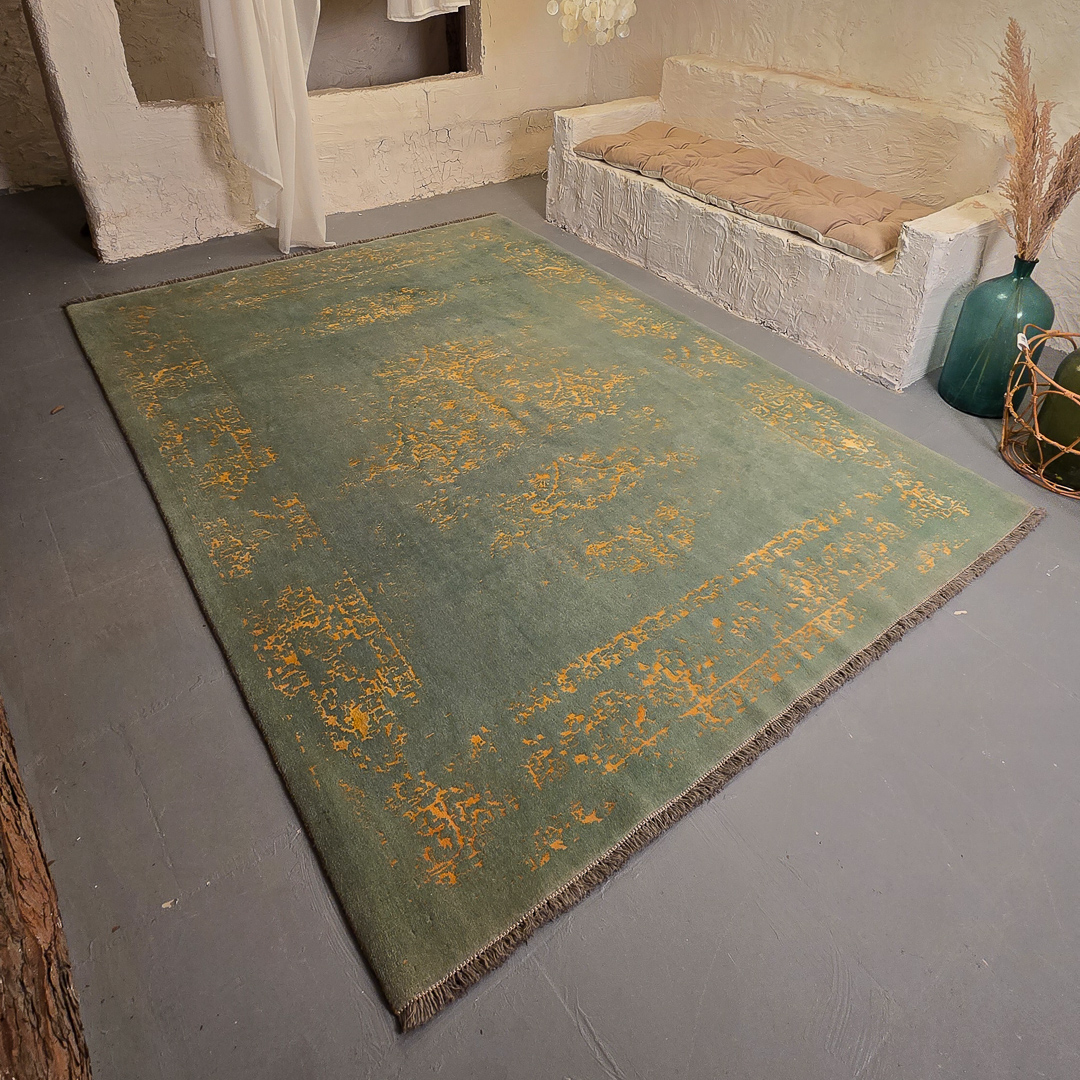 فرش سبزطلایی