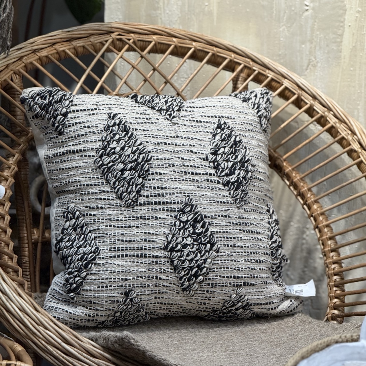 کوسن دستبافت پنبه