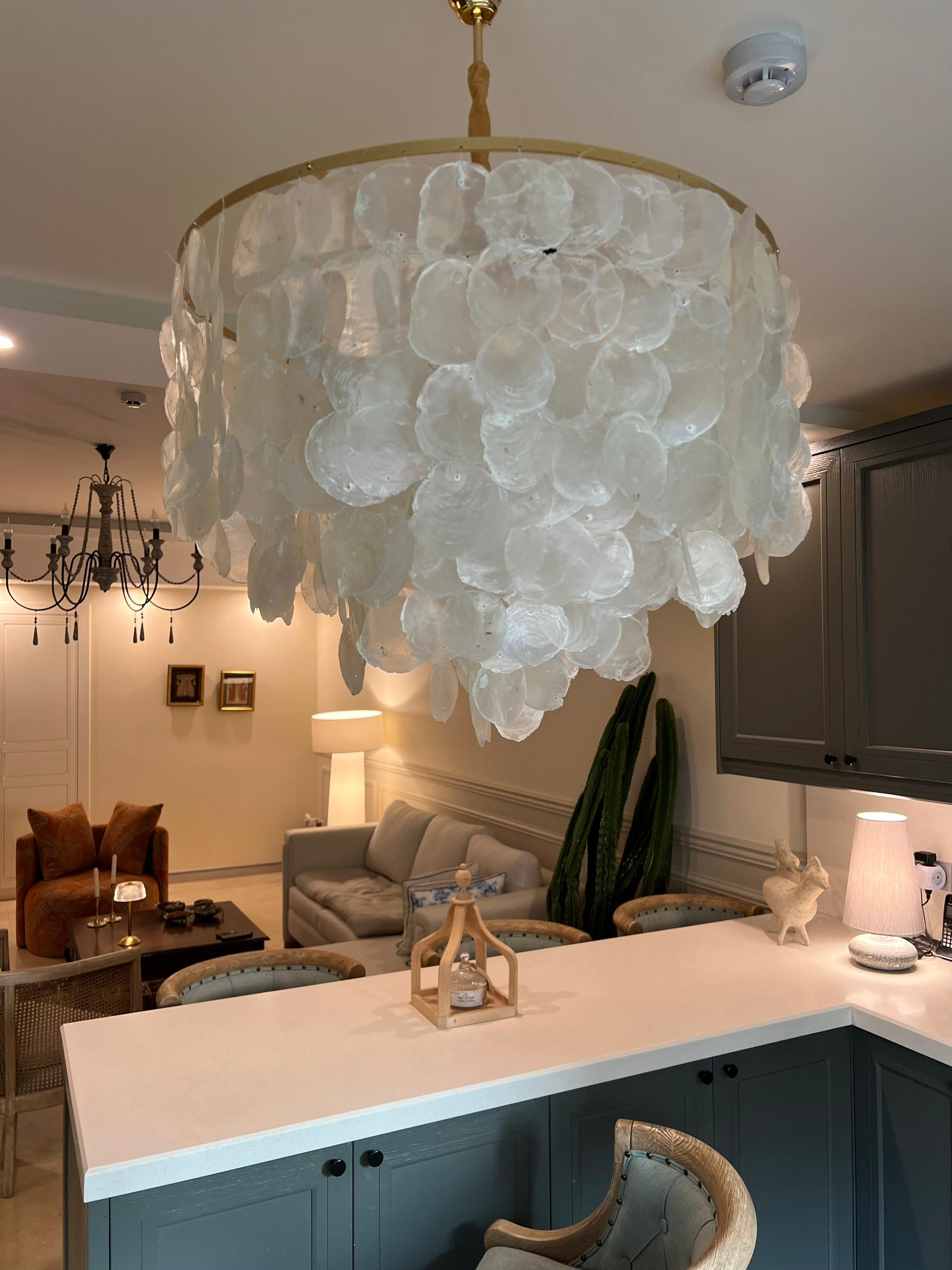 لوستر فریم دایره مدل پله ای با صدف دفرمه