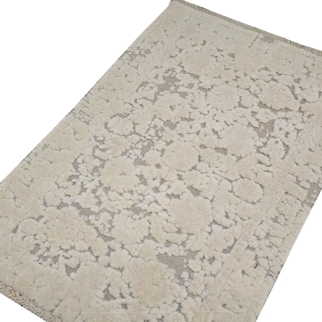 فرش و گلیم طرح گل برجسته