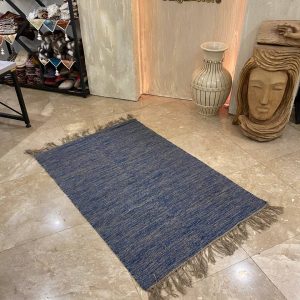 گلیم حرمی آبی طرح ساده مدرن یک و نیم متری